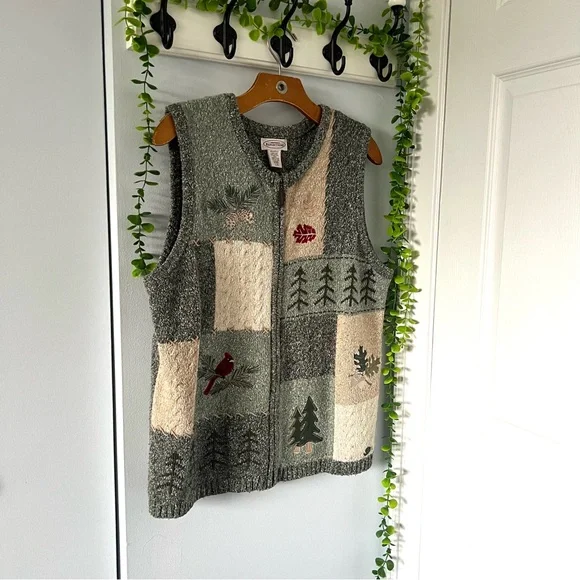 Northern Reflections Green and Cream Patchwork Zip Sweater Vest - Picture 2 of 7